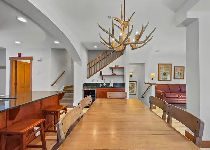 Apartment Union Creek Townhome 164d New Listing! *