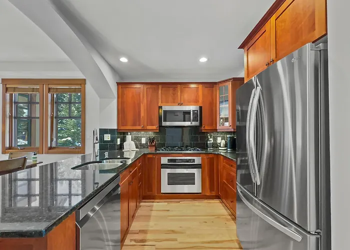 Union Creek Townhome 164d New Listing! *