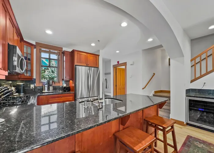 Union Creek Townhome 164d New Listing! Apartment *