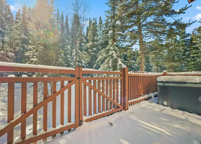Union Creek Townhome 164d New Listing! *